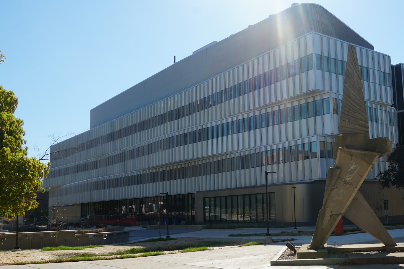 New UW-Milwaukee Chemistry Building Opens – UWM Post